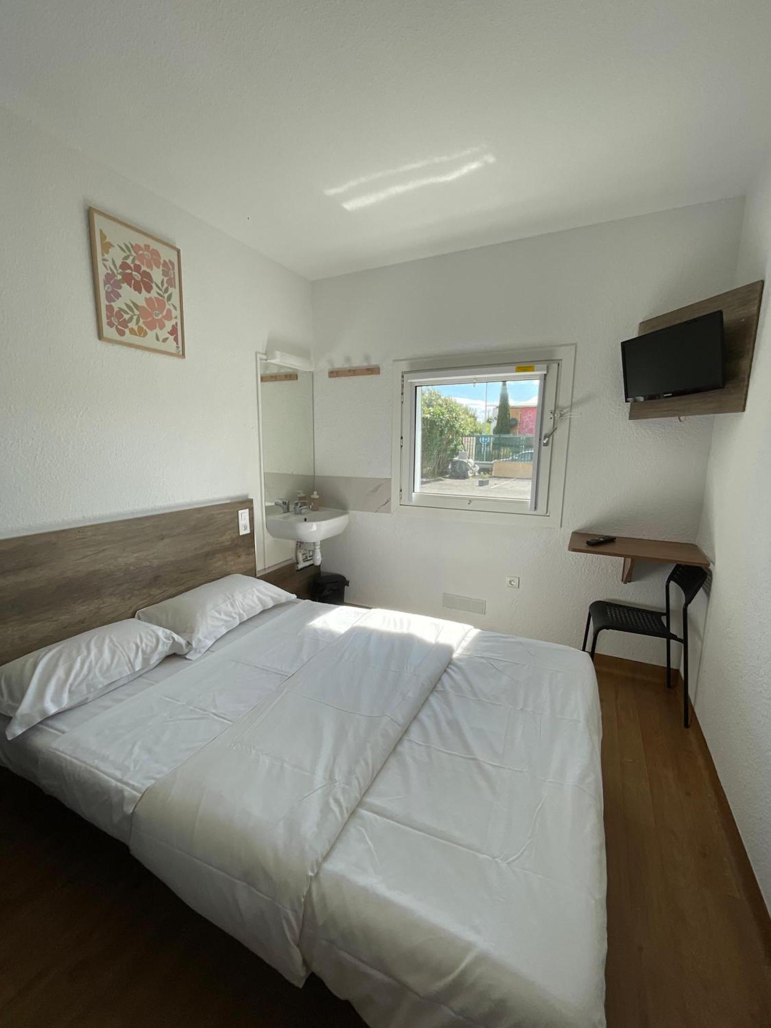 Hotel Thania Frontignan Exterior foto