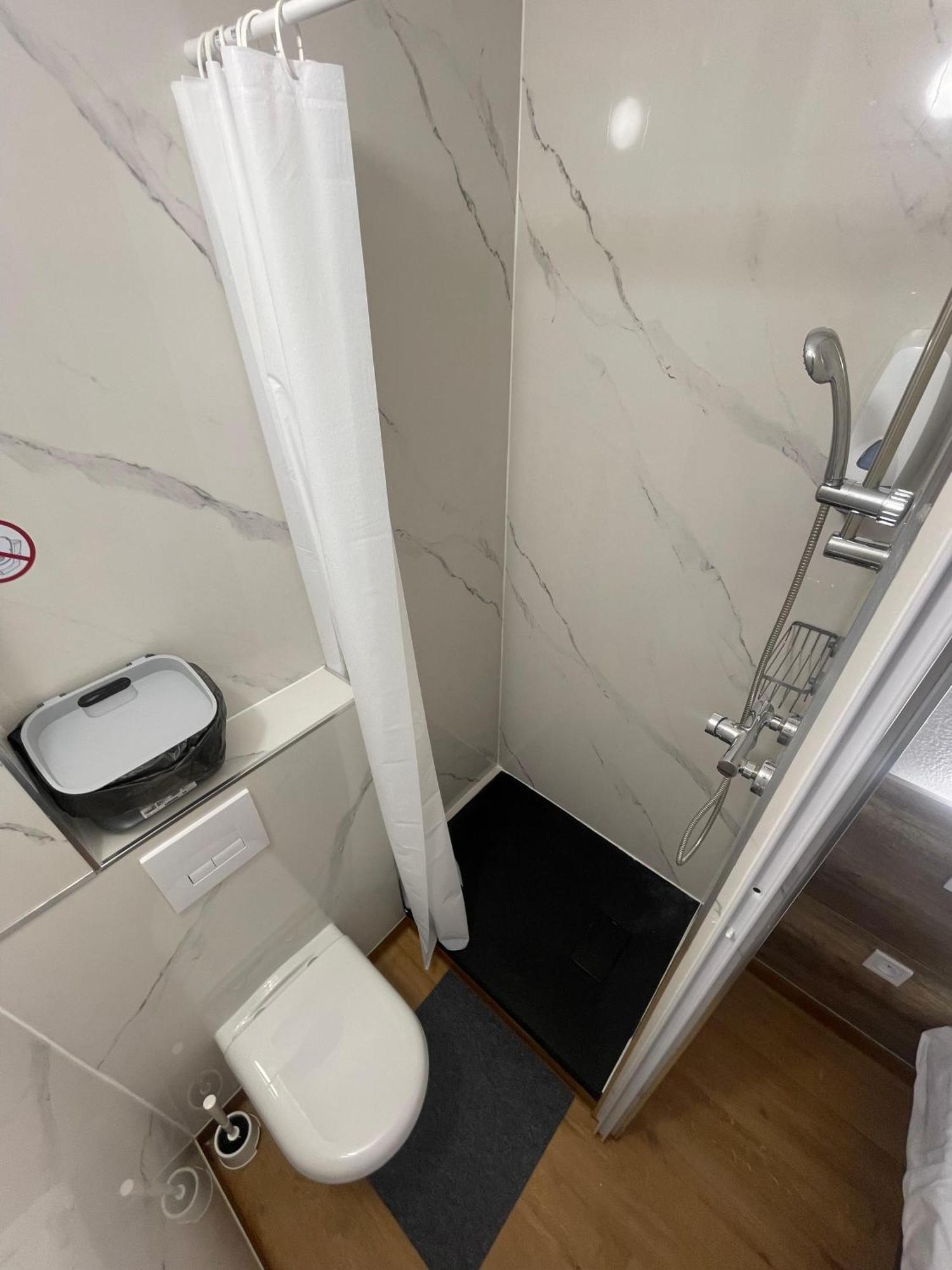 Hotel Thania Frontignan Exterior foto